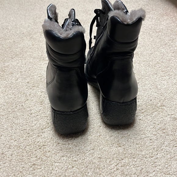 European winter boots with fur lining - Picture 5 of 7